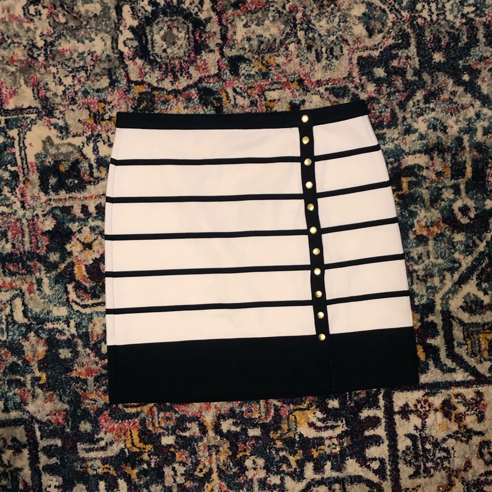 C. Wonder White and Blue Striped Skirt - Picture 3 of 5